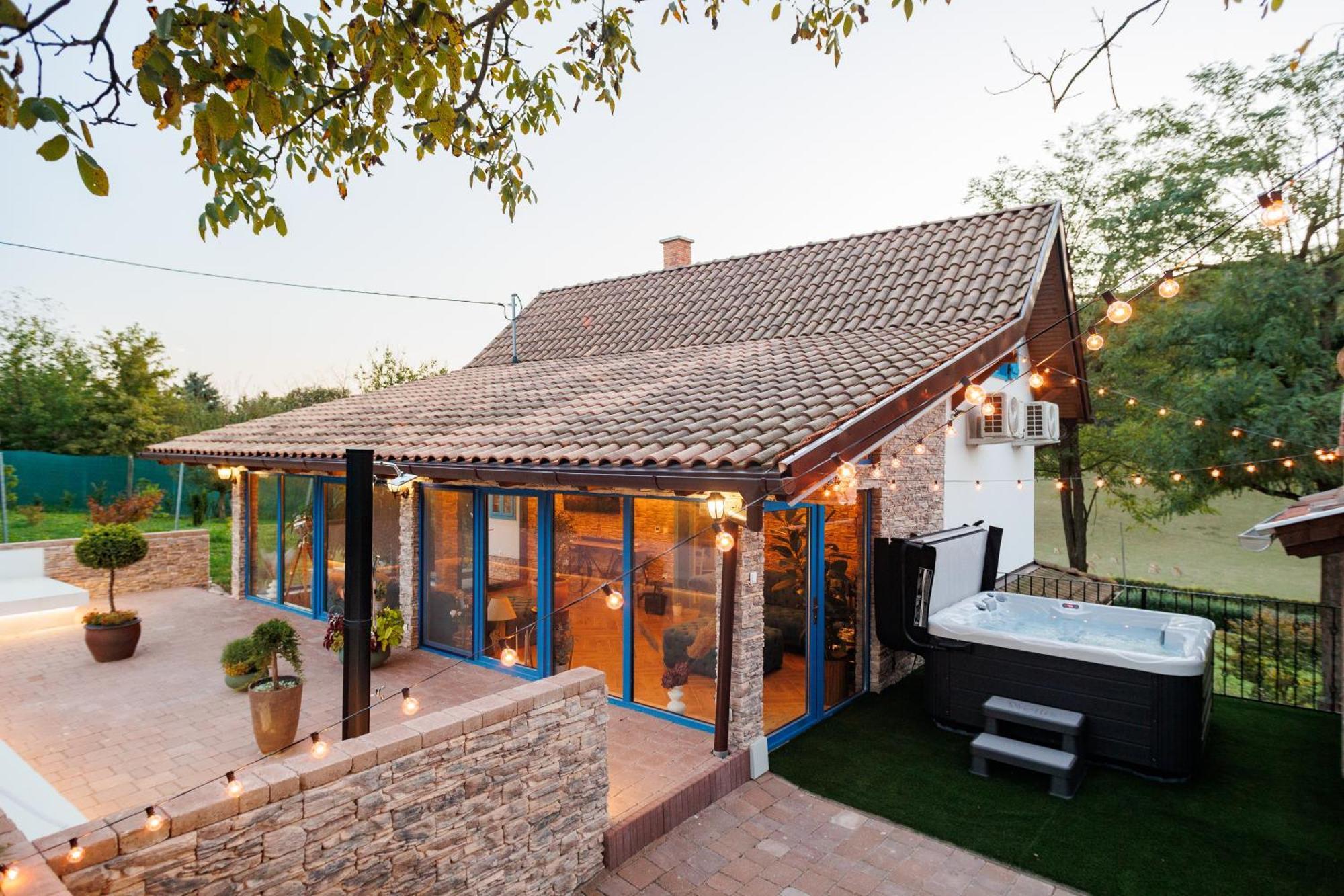 Feszek Villa Zalaegerszeg Dış mekan fotoğraf