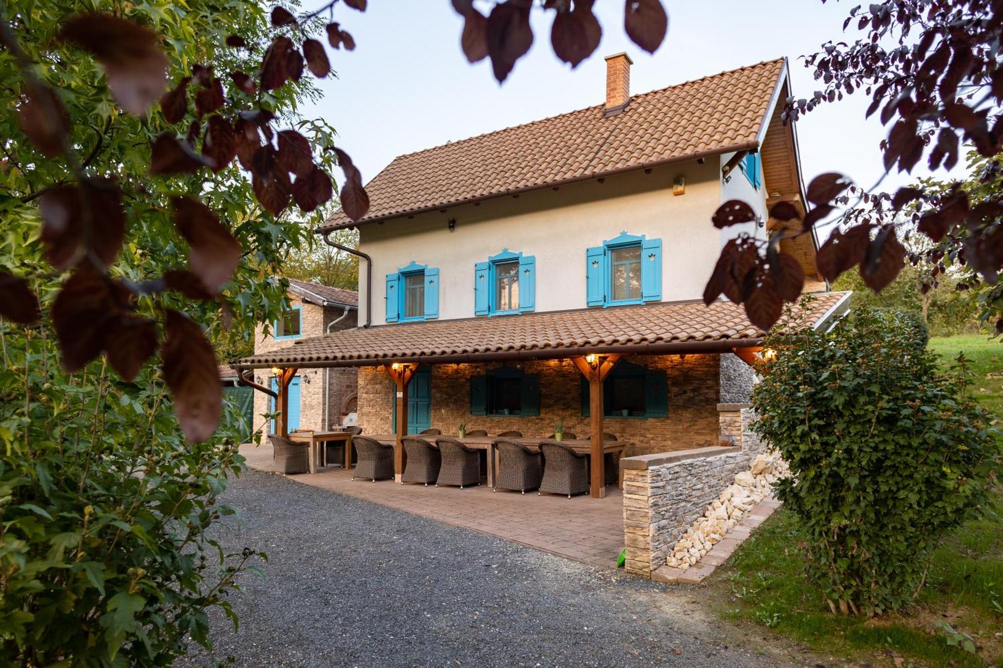 Feszek Villa Zalaegerszeg Dış mekan fotoğraf